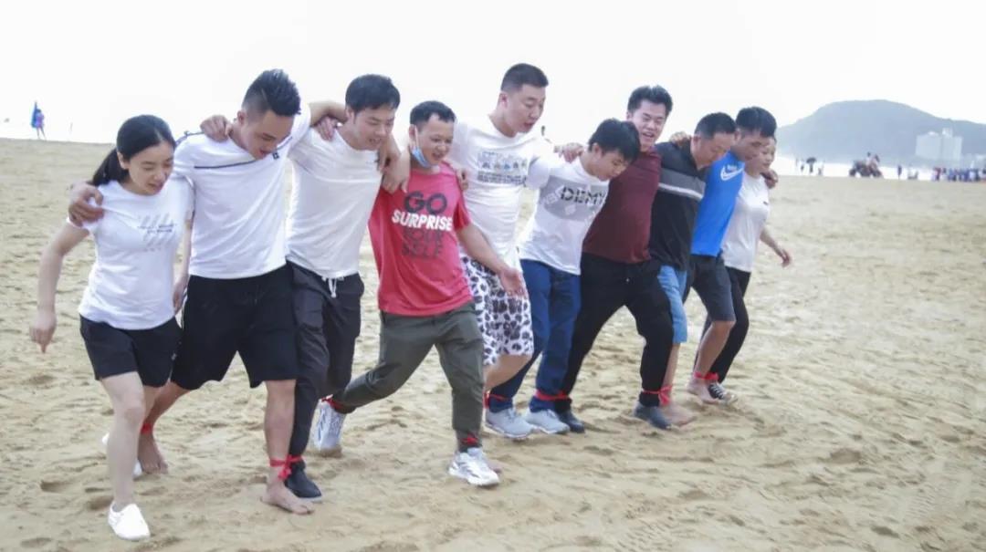 绑腿跑方案_绑腿跑游戏感想_绑腿跑活动总结600字