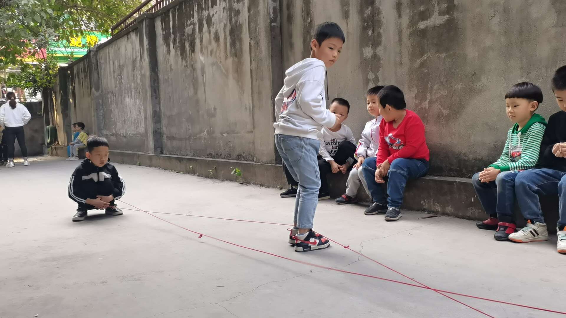 8090后小时候玩的游戏_8090后员工_8090后的游戏