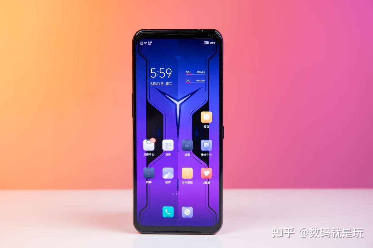 手机选玩游戏还是平板_手机玩游戏选什么手机_玩手机游戏选哪个手机