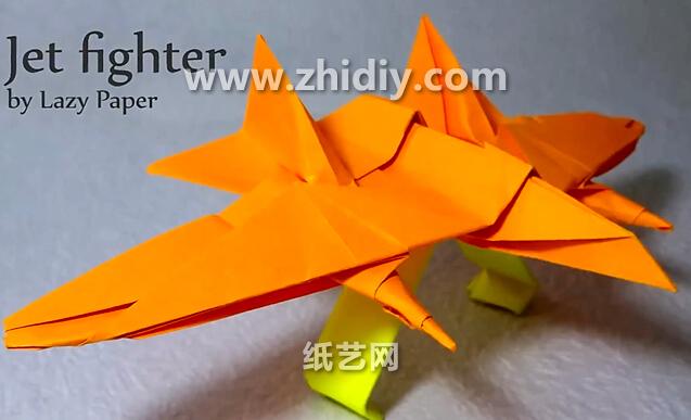 折纸机怎么折_折纸机视频教程_用一张纸折手机游戏机教程