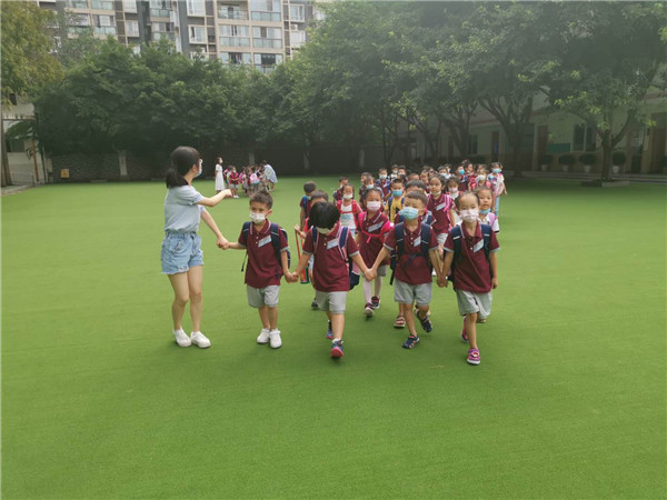 全国中小学安全教育周_2021年中小学安全教育周_全国中小学教育安全周手抄报