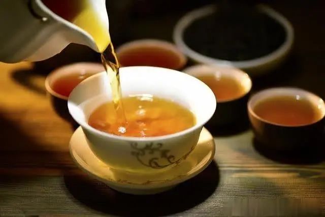 睡前可以玩手机游戏吗英语_适当玩手机英语_英语玩手机