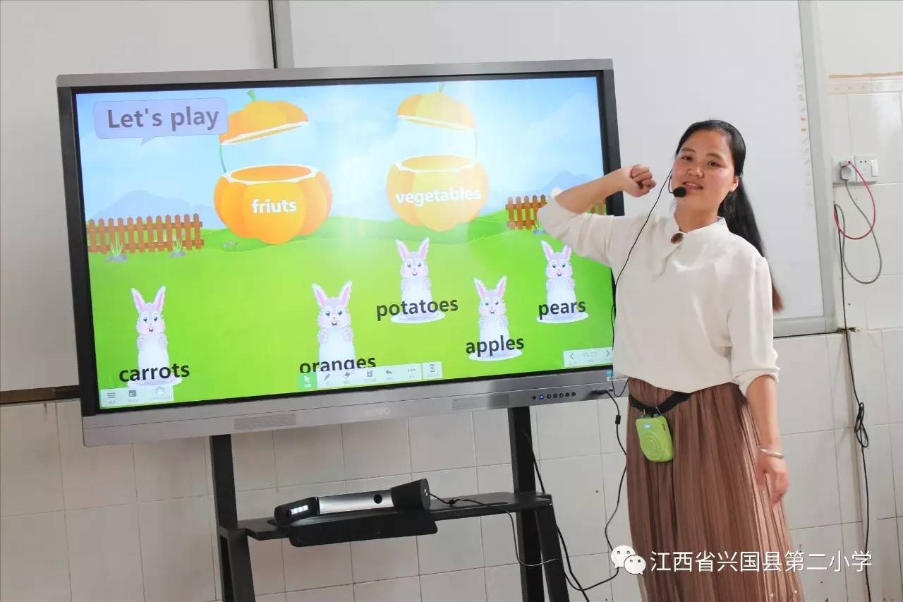 用手机制作英文小剧场游戏，让你瞬间高大上