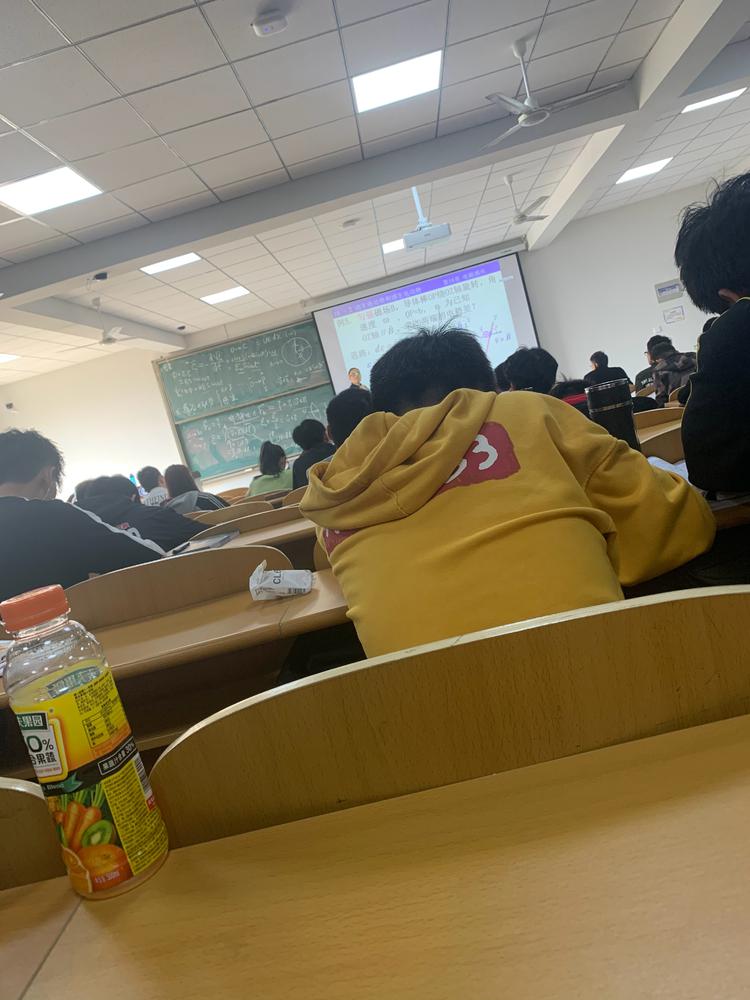 没有游戏的学生手机_手机游戏学生能玩吗_学生与手机游戏