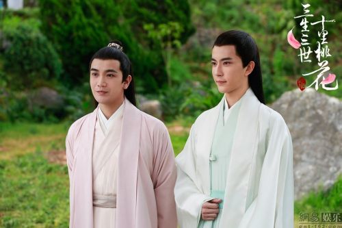 诛仙台手机游戏-诛仙台手游：精美画面、个性角色与精彩剧情，带