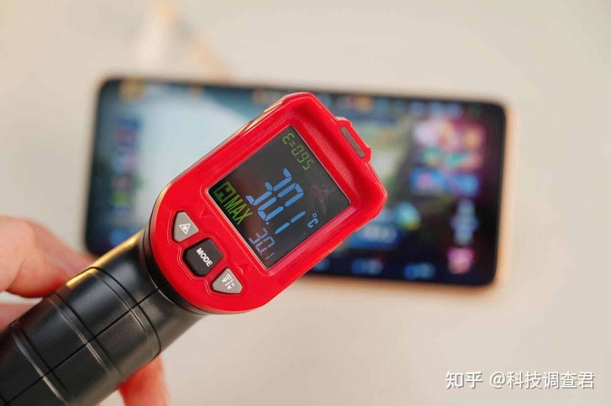 手机电量低打游戏会掉帧吗_玩游戏掉电少的手机_手机电量少打游戏会卡吗